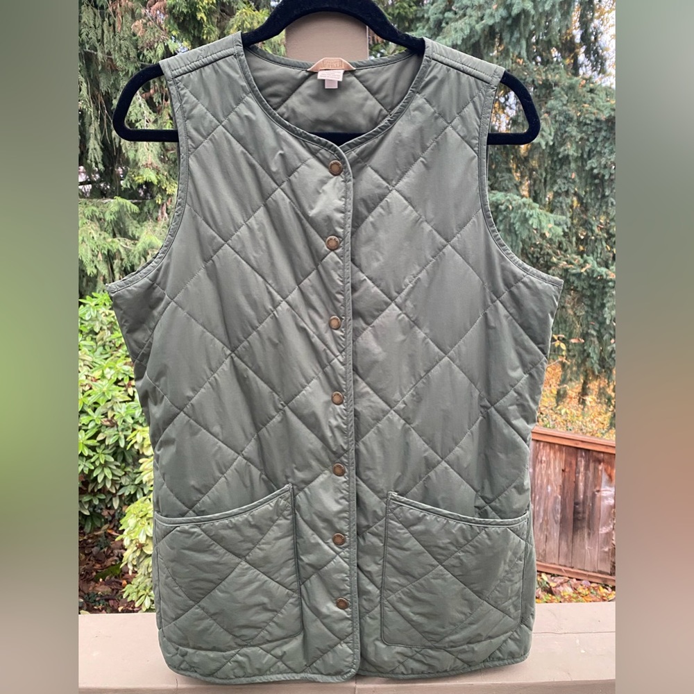 Duluth trading company golden harvest Quilted vest. Size Small